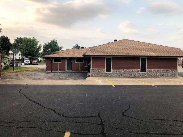 308 S Court St, Marion, IL 62959